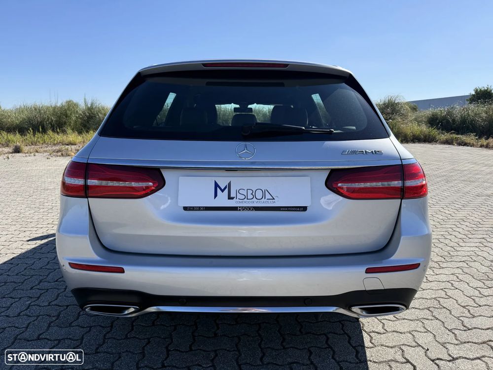 Mercedes-Benz E 220 d AMG - 13