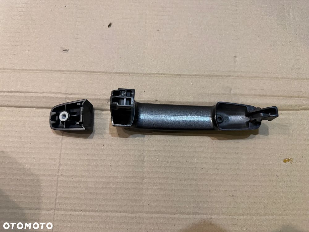 Klamka zewnętrzna Suzuki SX4 S-Cross 2021- prawy tył ZQ6 OE - 2