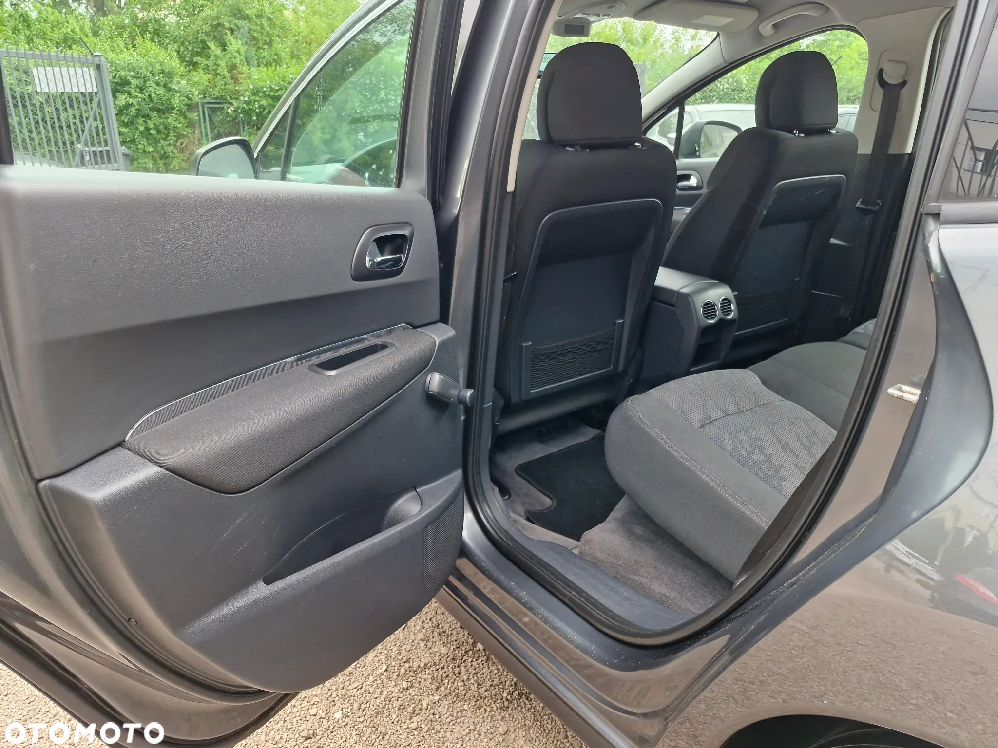 Peugeot 3008 1.6 HDi Trendy - 12