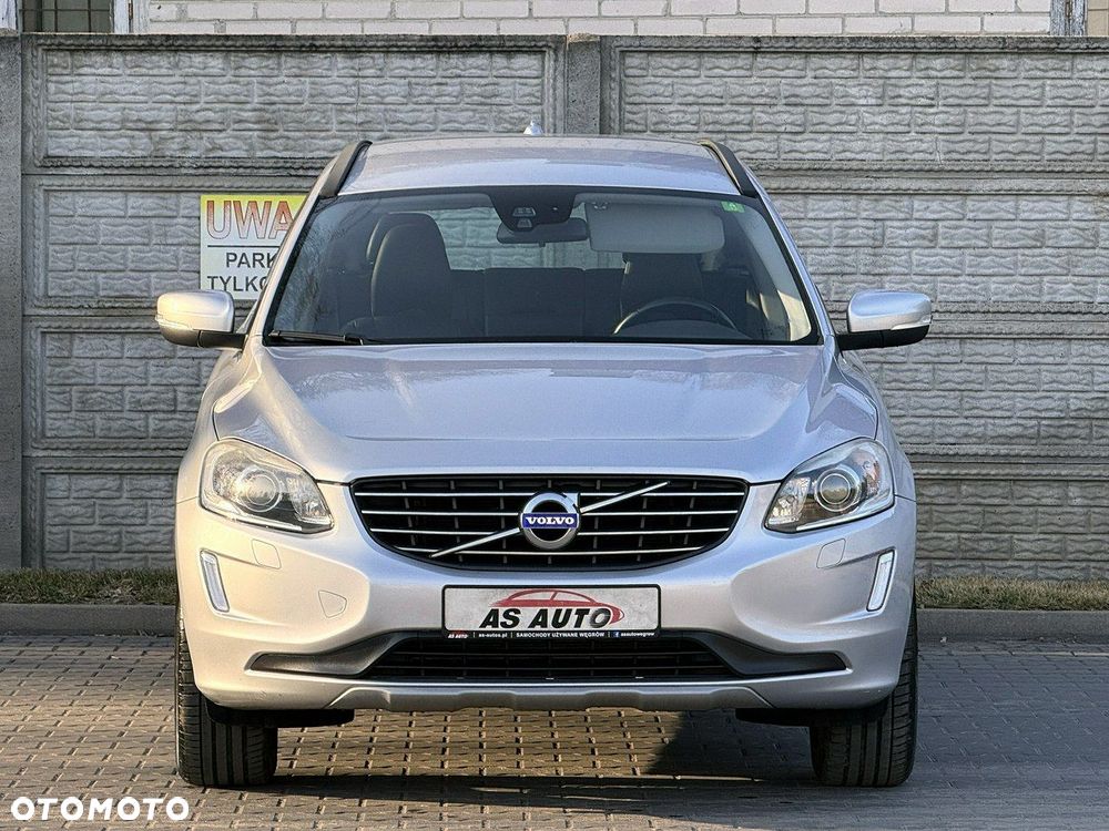 Volvo XC 60 D4 Momentum Pro - 26