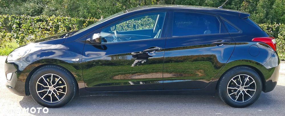Hyundai i30 blue 1.6 GDI Style - 11