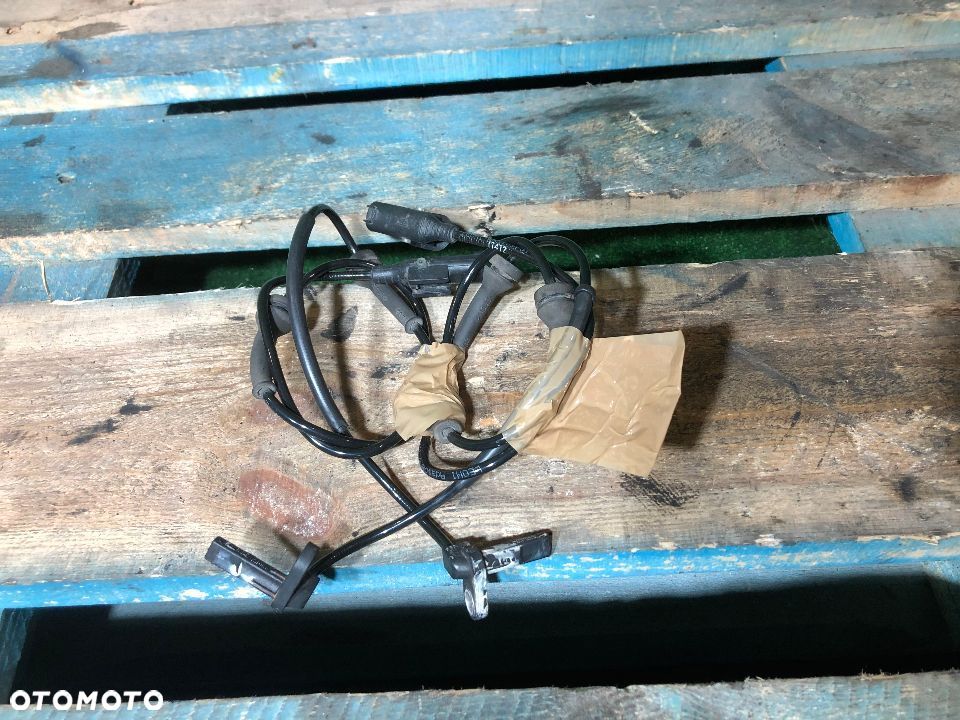 CZUJNIK ABS PRZÓD PRAWY LEWY FIAT DOBLO II 2010- 51816797