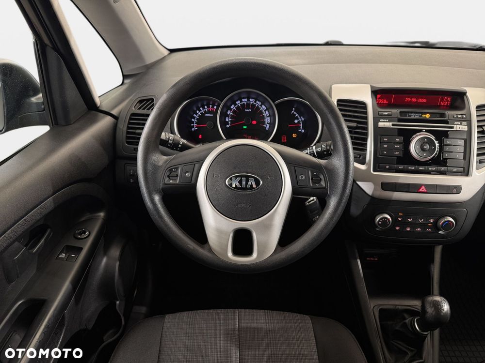 Kia Venga - 12