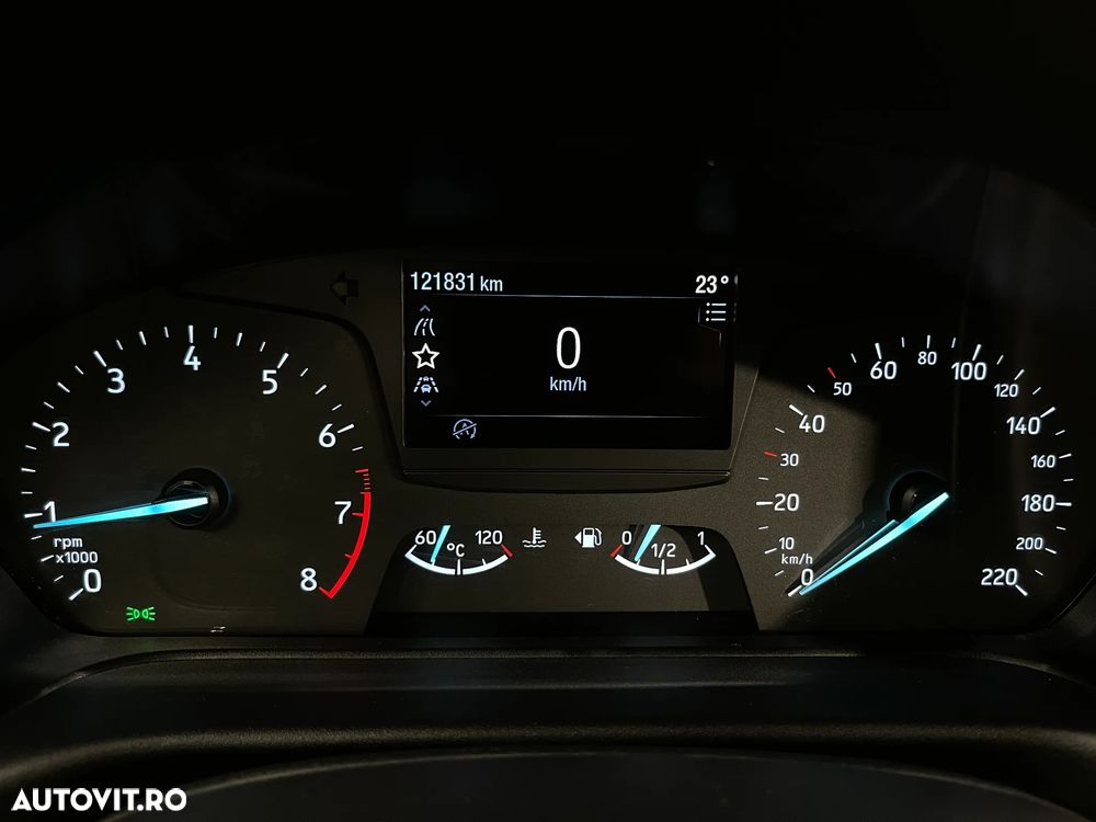 Ford Fiesta 1.0 EcoBoost Trend Connected - 24
