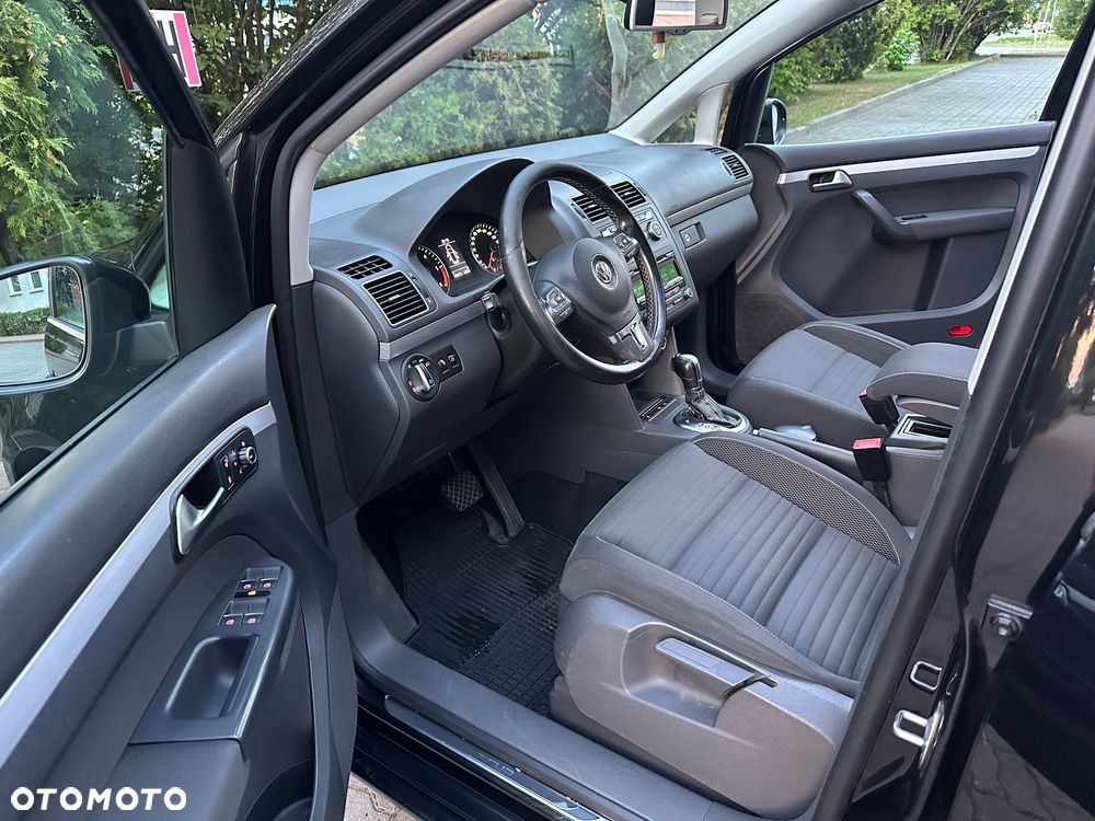 Volkswagen Touran 2.0 TDI DPF DSG Cup - 9