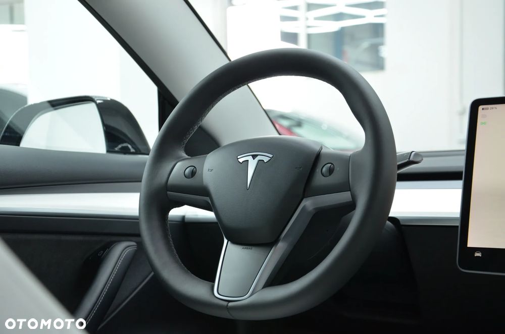 Tesla Model 3 Langstreckenbatterie Allradantrieb Dual Motor Performance - 17