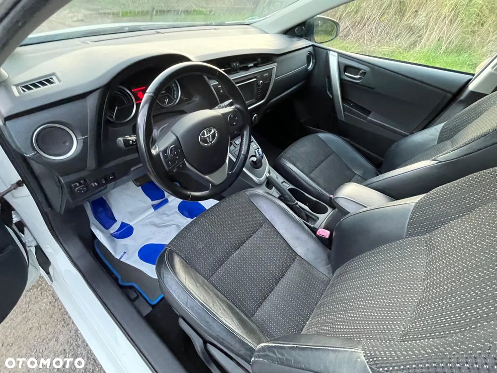 Toyota Auris 1.8 HSD Prestige NAVI - 15