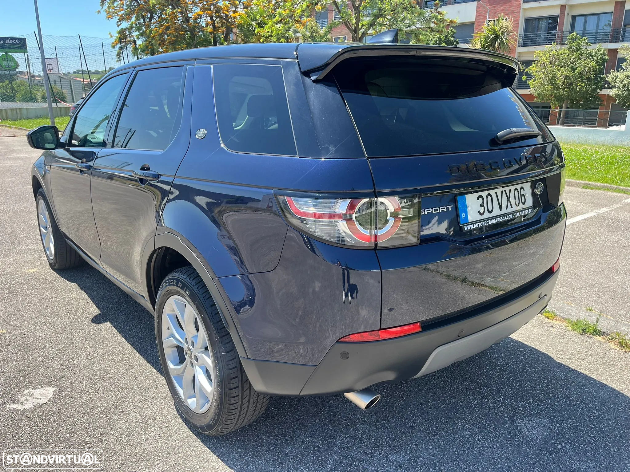 Land Rover Discovery Sport - 16