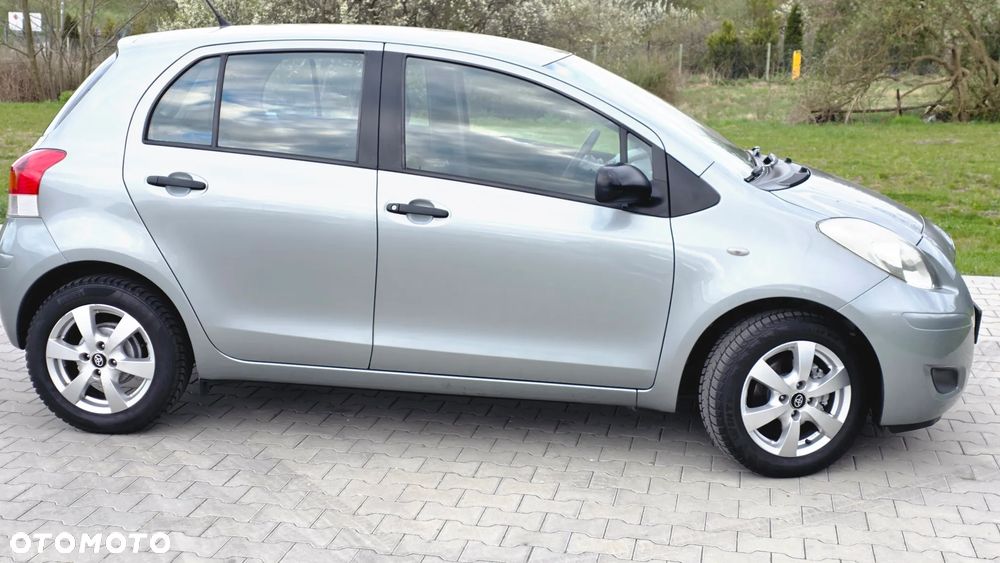 Toyota Yaris 1.33 Prestige - 5