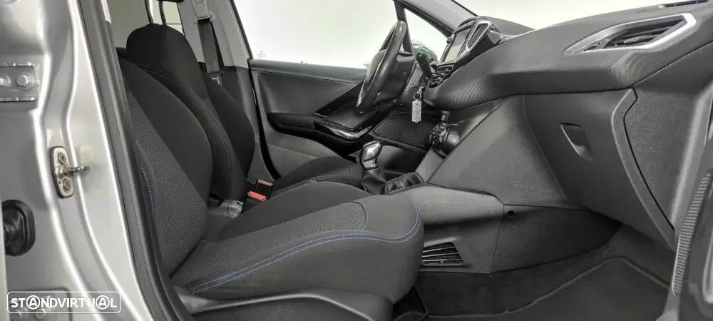 Peugeot 208 1.2 PureTech Active - 24
