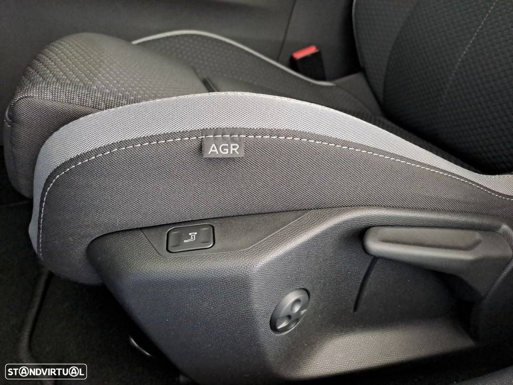 Opel Astra 1.2 T Hybrid Edition eDCT - 23