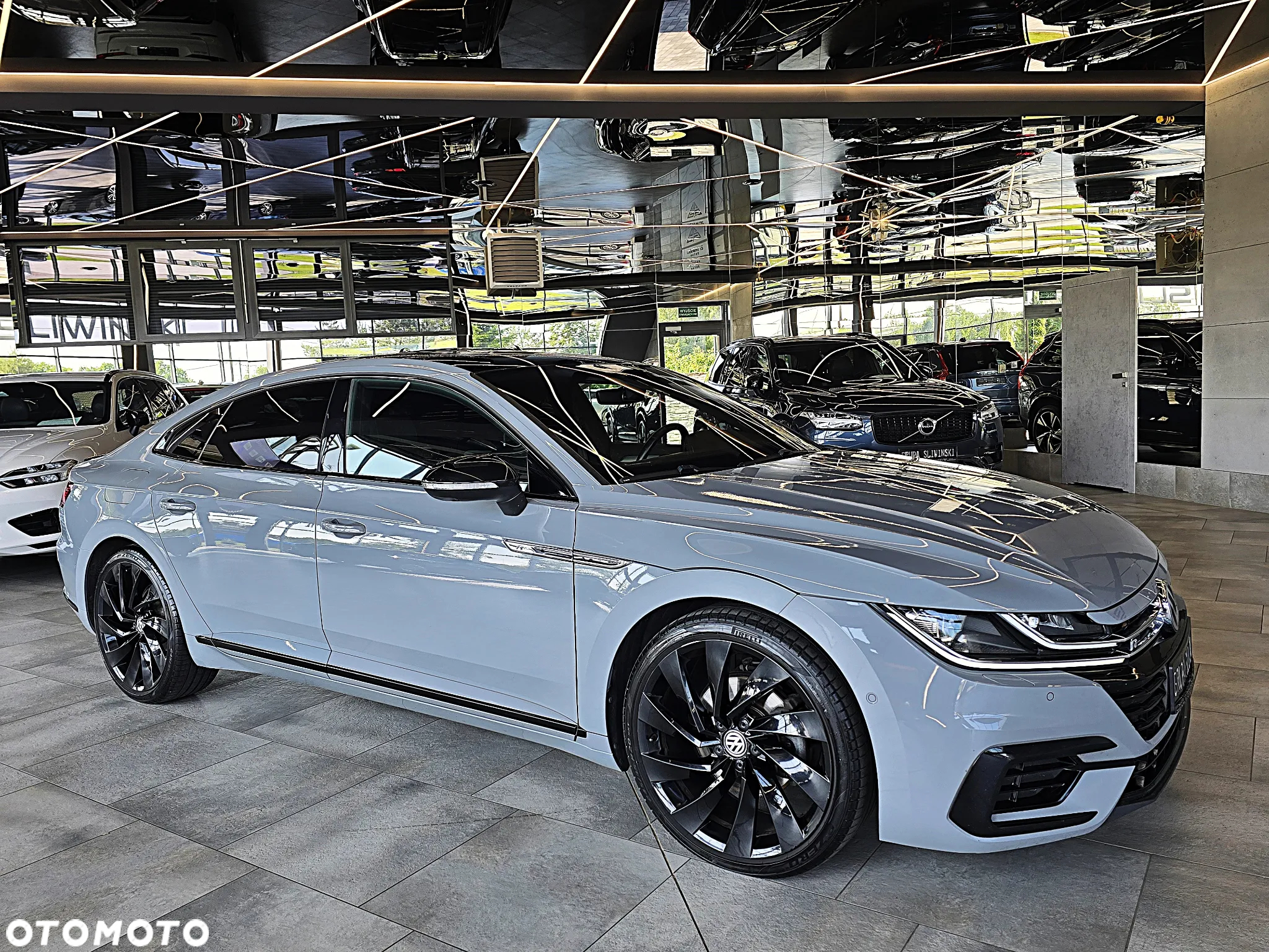 Volkswagen Arteon 2.0 TSI R-Line DSG - 9
