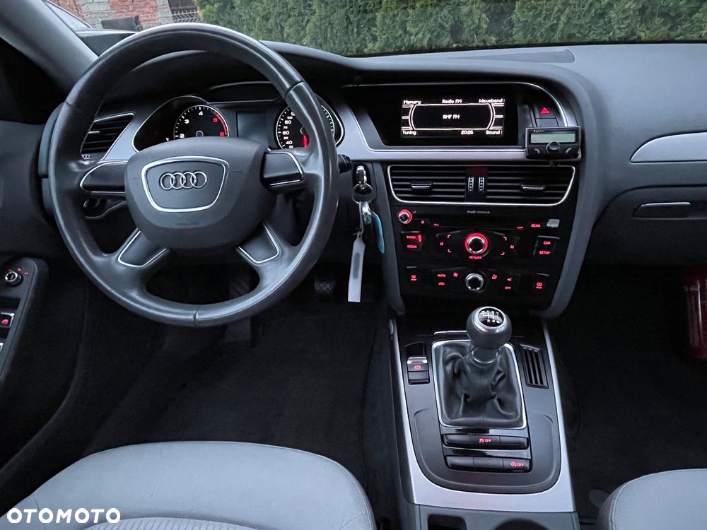Audi A4 Avant 2.0 TDI 116g DPF Ambiente - 16