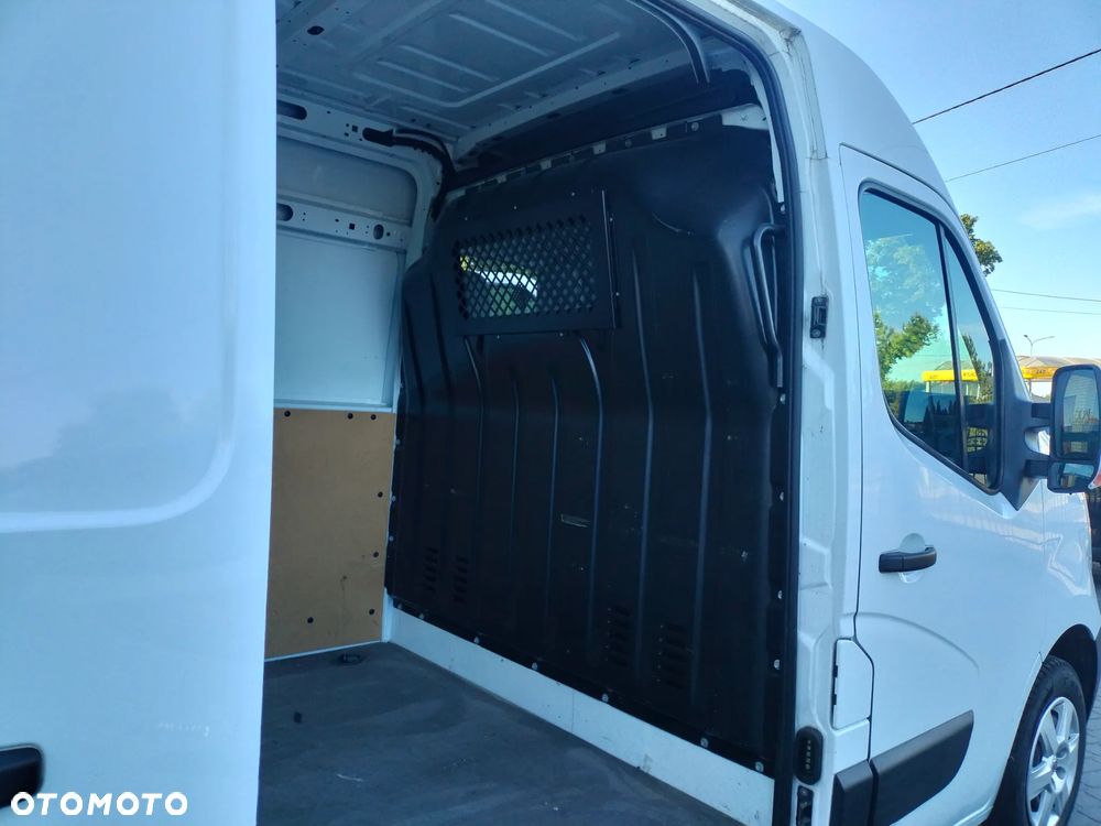 Nissan NV400 - 35