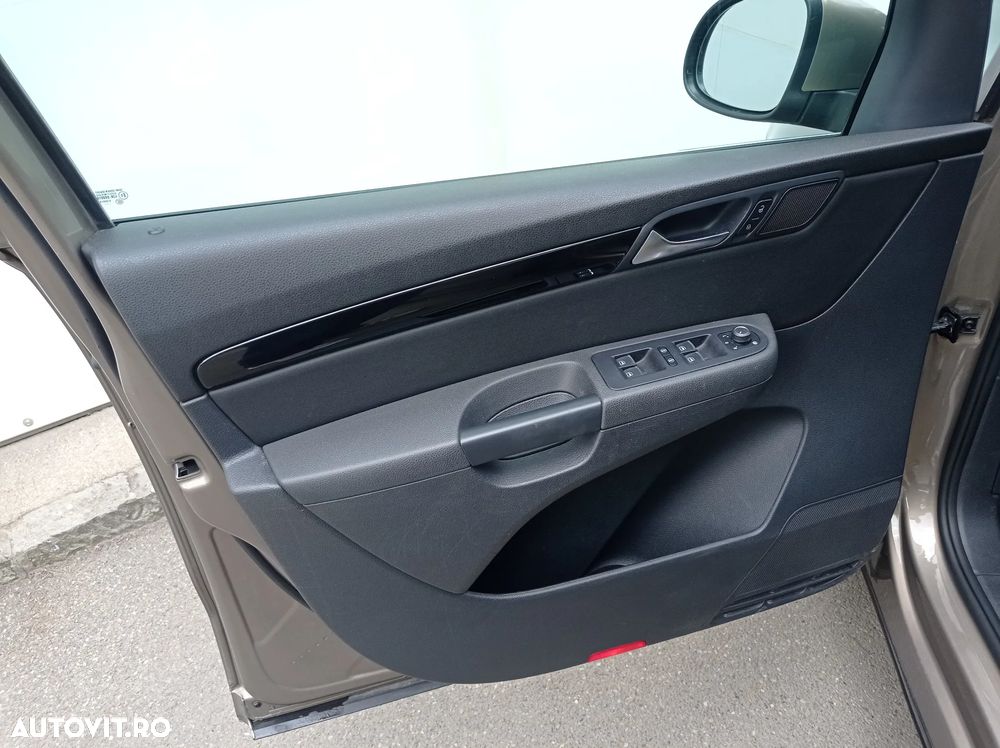 Volkswagen Sharan - 16
