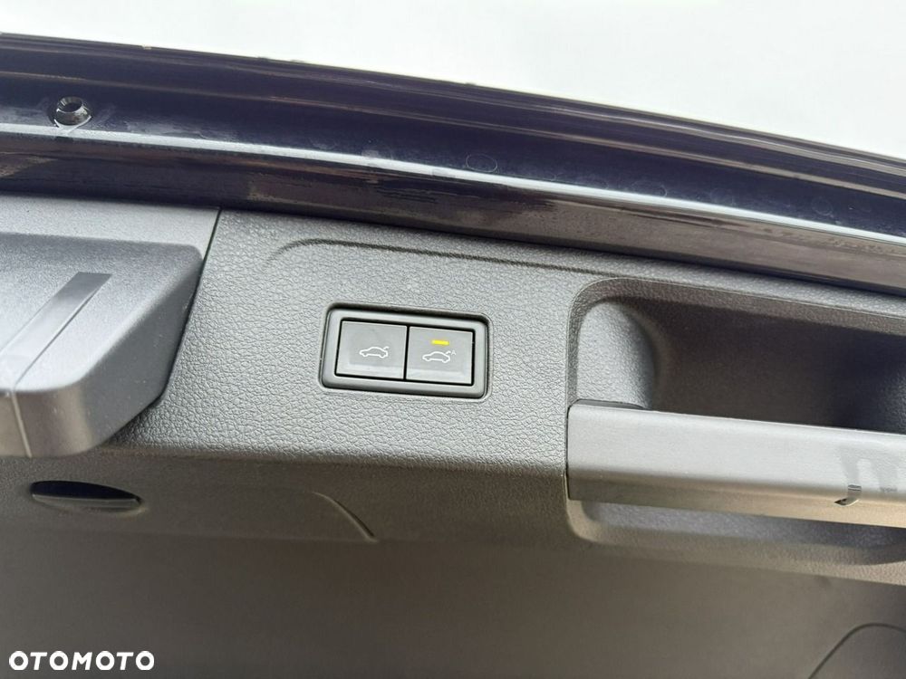 Volkswagen Passat - 29