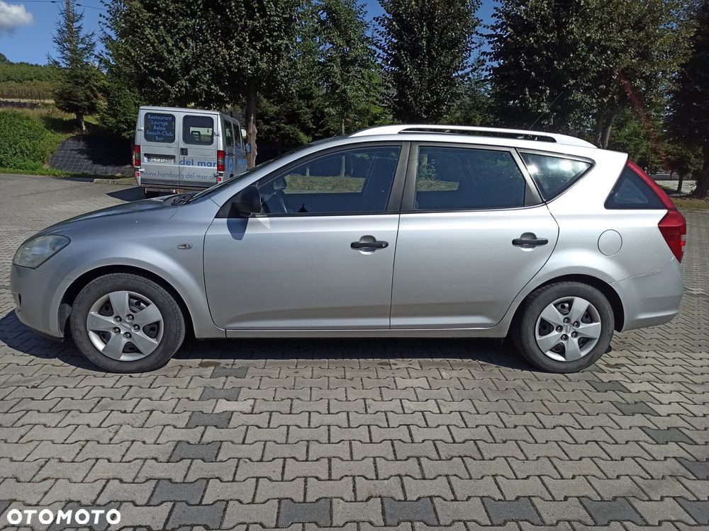 Kia Ceed Cee'd 1.6 Crdi Comfort - 1