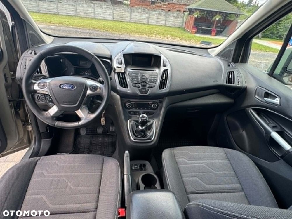 Ford Tourneo Connect 1.5 TDCi Titanium - 9