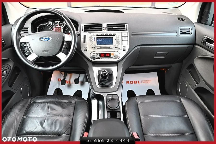 Ford Kuga 2.0 TDCi 2x4 Titanium - 16