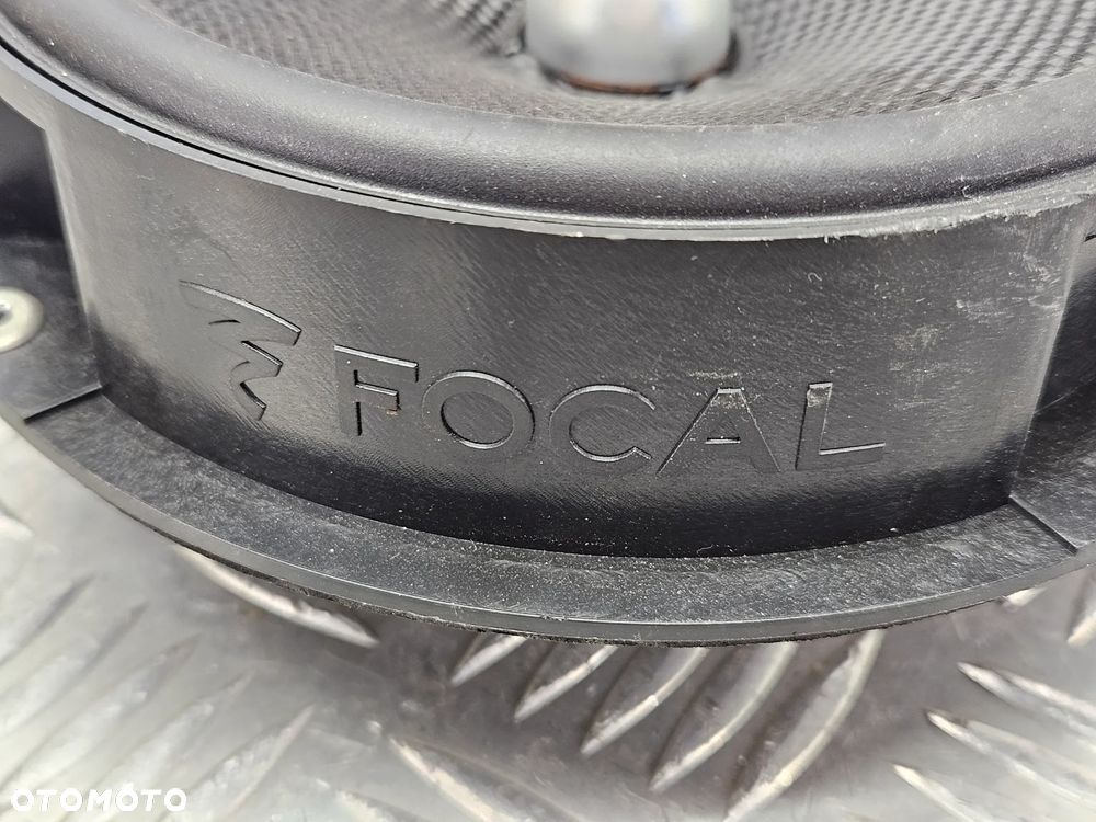 VW TOUAREG  GLOSNIK FOCAL INTEGRATION IS 165 - 9