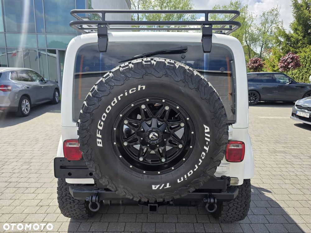Jeep Wrangler - 4