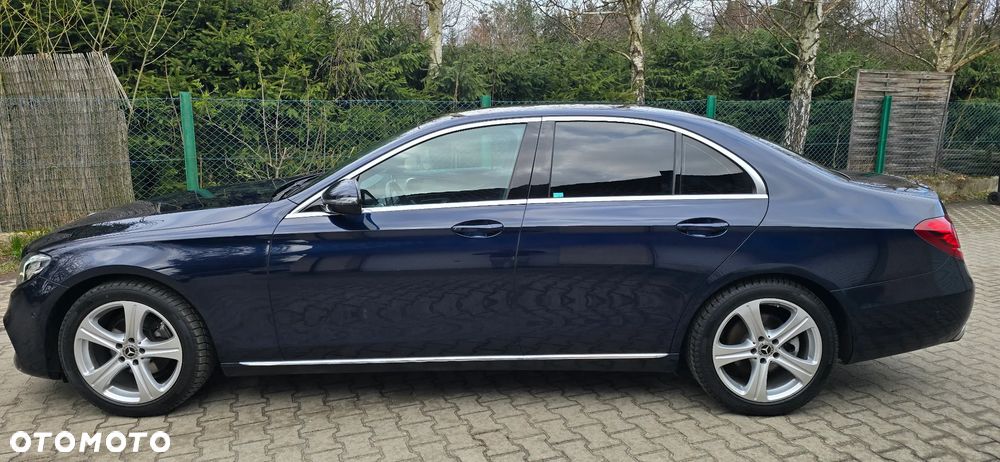 Mercedes-Benz Klasa E 220 d Business Edition 9G-TRONIC - 4