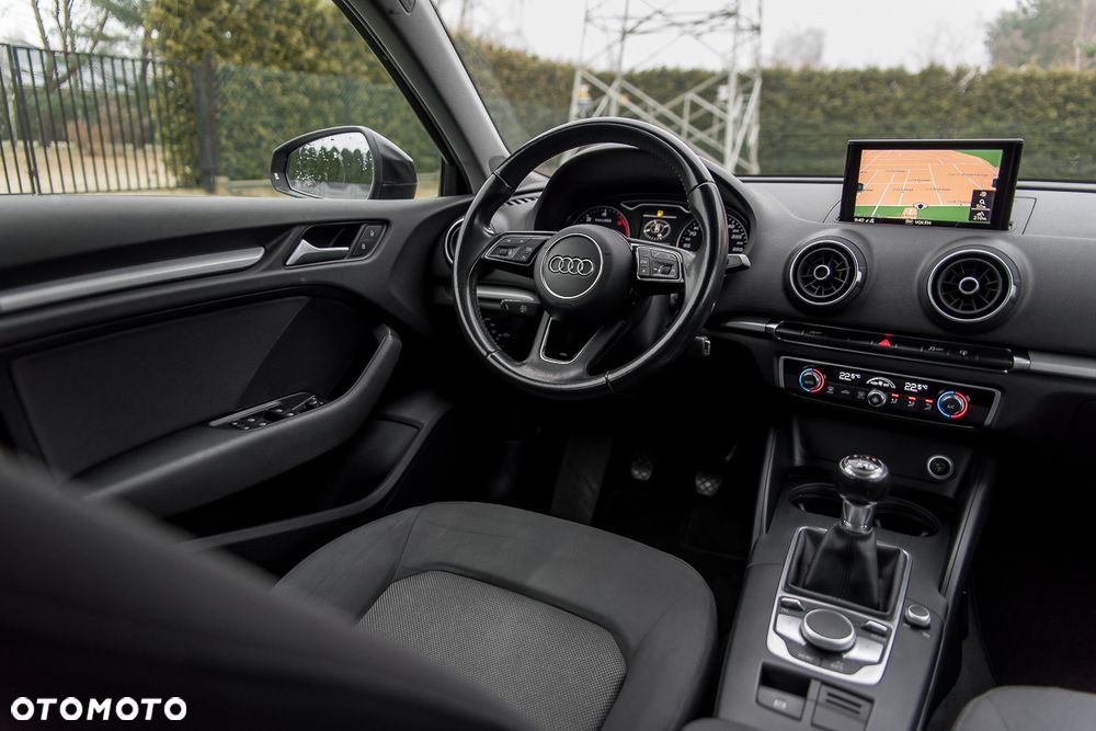 Audi A3 Sportback 1.6 TDI (clean diesel) Ambiente - 23