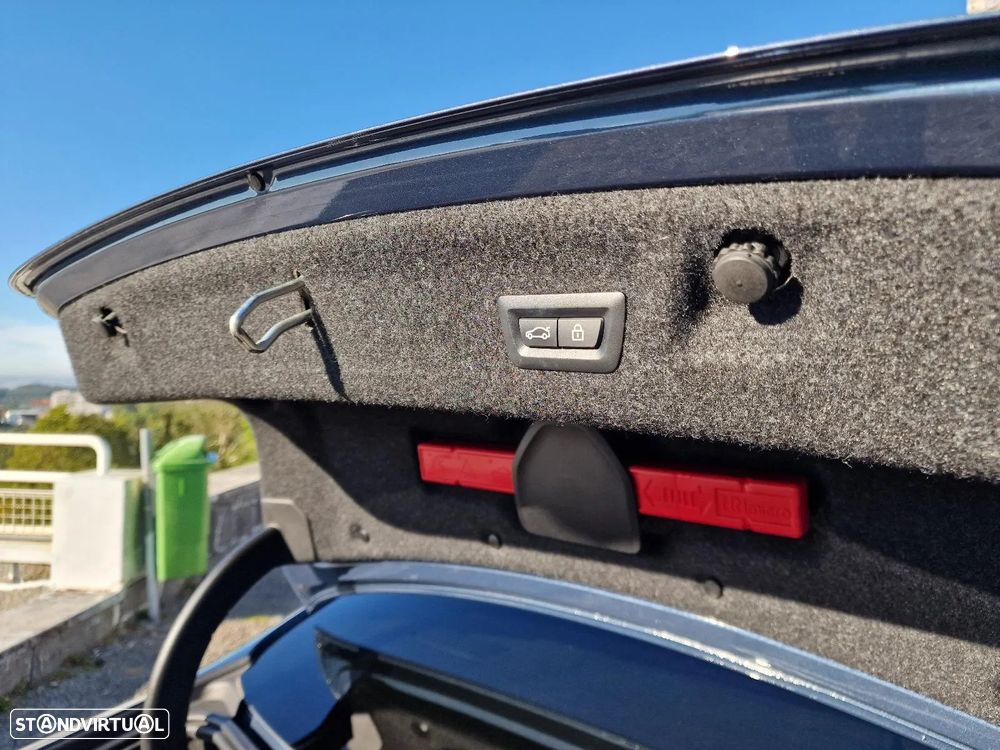 BMW 420 d Pack Desportivo M Auto - 11