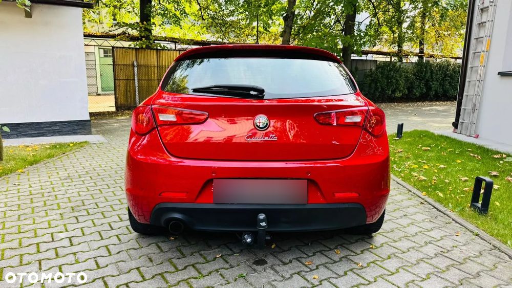 Alfa Romeo Giulietta 2014 photo 5