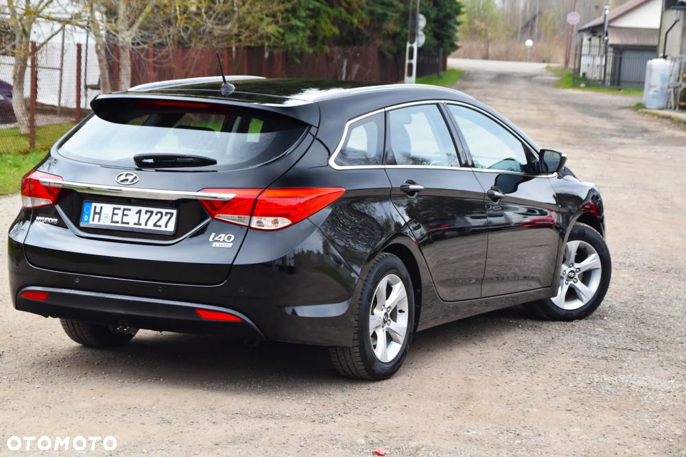 Hyundai i40 i40cw 1.7 CRDi Fifa World Cup Edition - 34