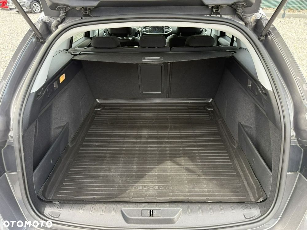 Peugeot 308 1.5 BlueHDi Business Line S&S - 29