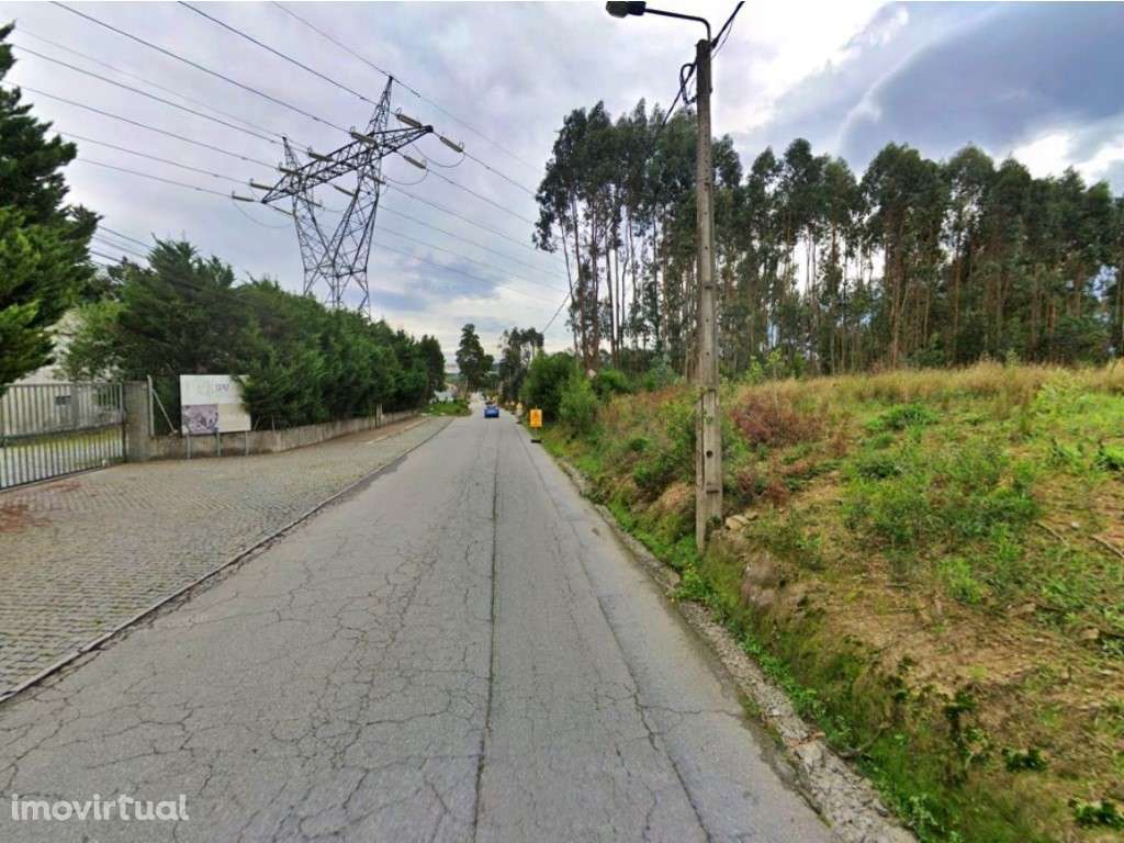 Terreno com 4000 m2 em Custóias - Grande imagem: 2/3