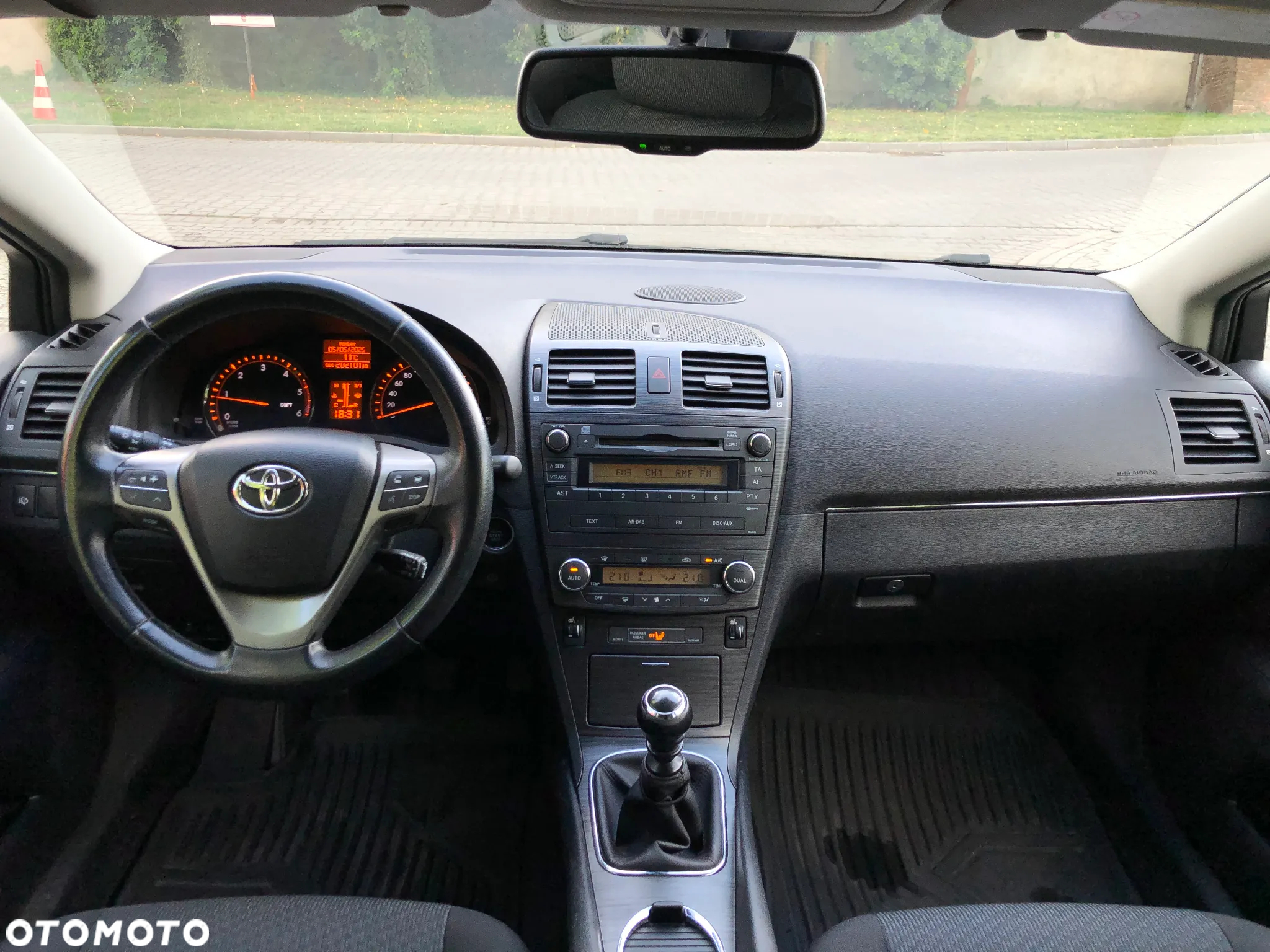 Toyota Avensis Combi 2.0 D-4D - 7