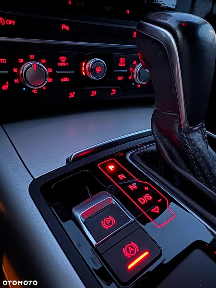 Audi A6 Avant 2.0 TDI ultra S tronic - 10