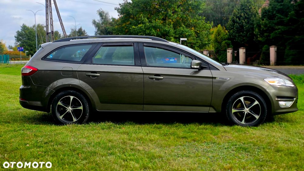 Ford Mondeo - 10