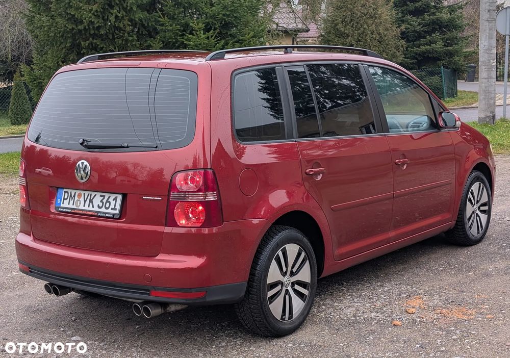 Volkswagen Touran - 3