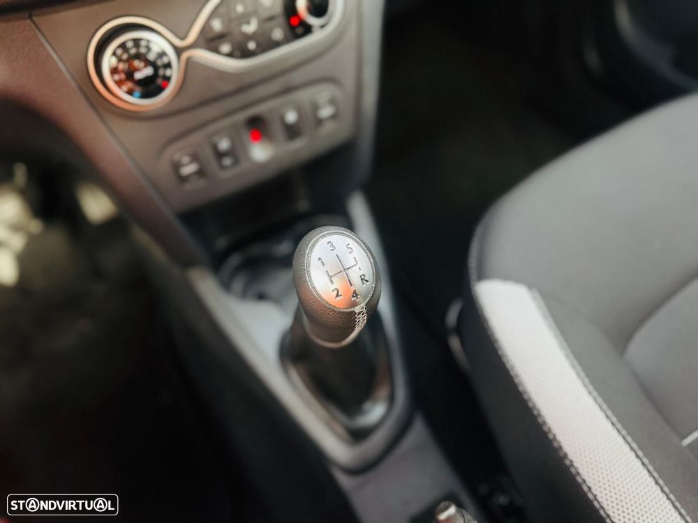 Dacia Sandero 1.5 Blue dCi Stepway - 28