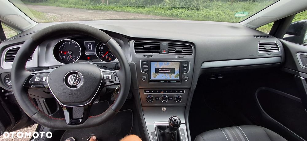 Volkswagen Golf 2.0 TDI BlueMotion Technology Lounge - 16