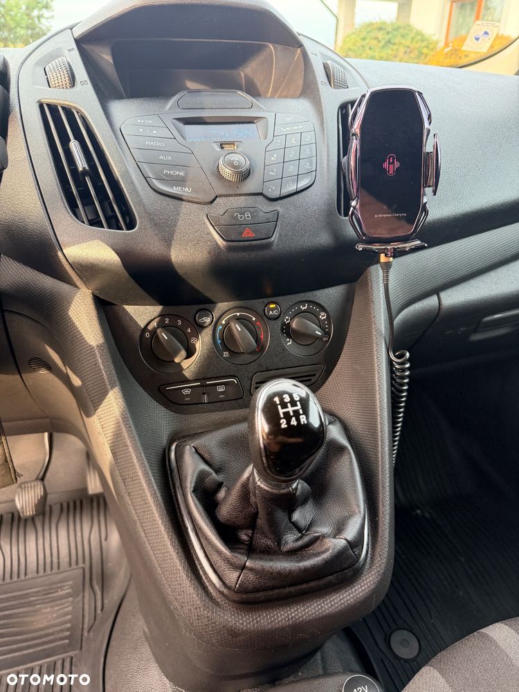 Ford Transit Connect - 21