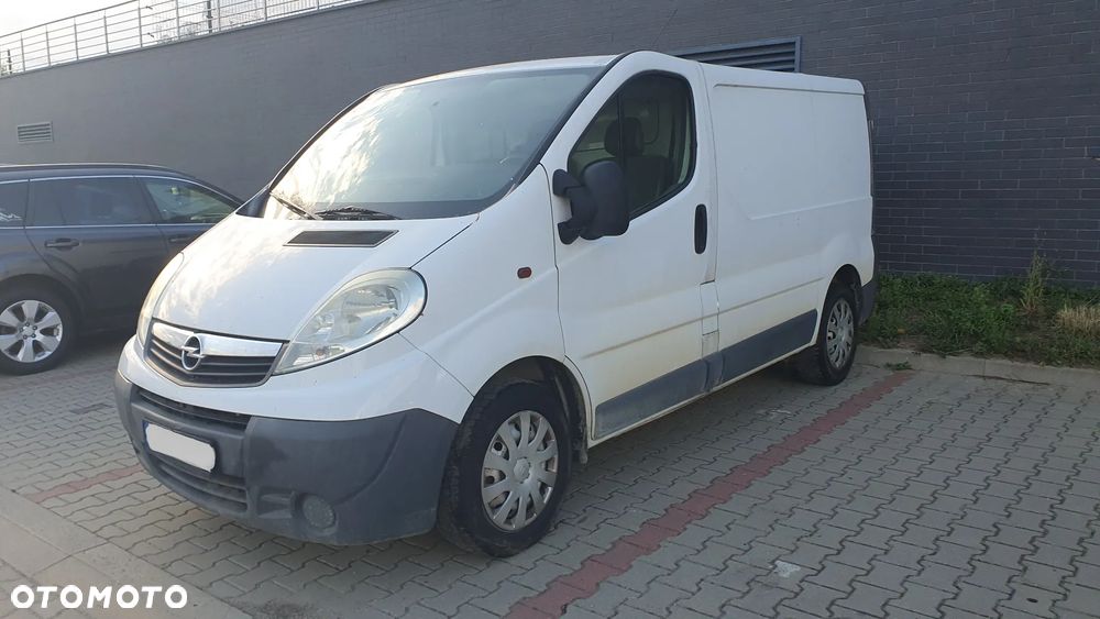 Opel Vivaro - 1