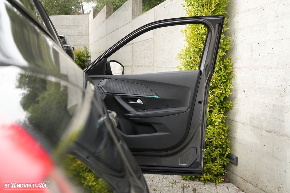 Peugeot 2008 1.2 PureTech Allure Pack - 9