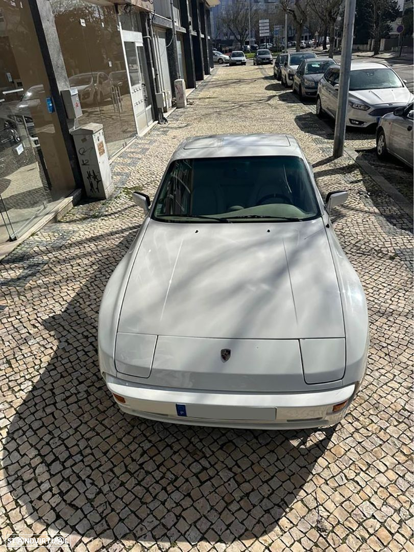 Porsche 944 Standard - 2