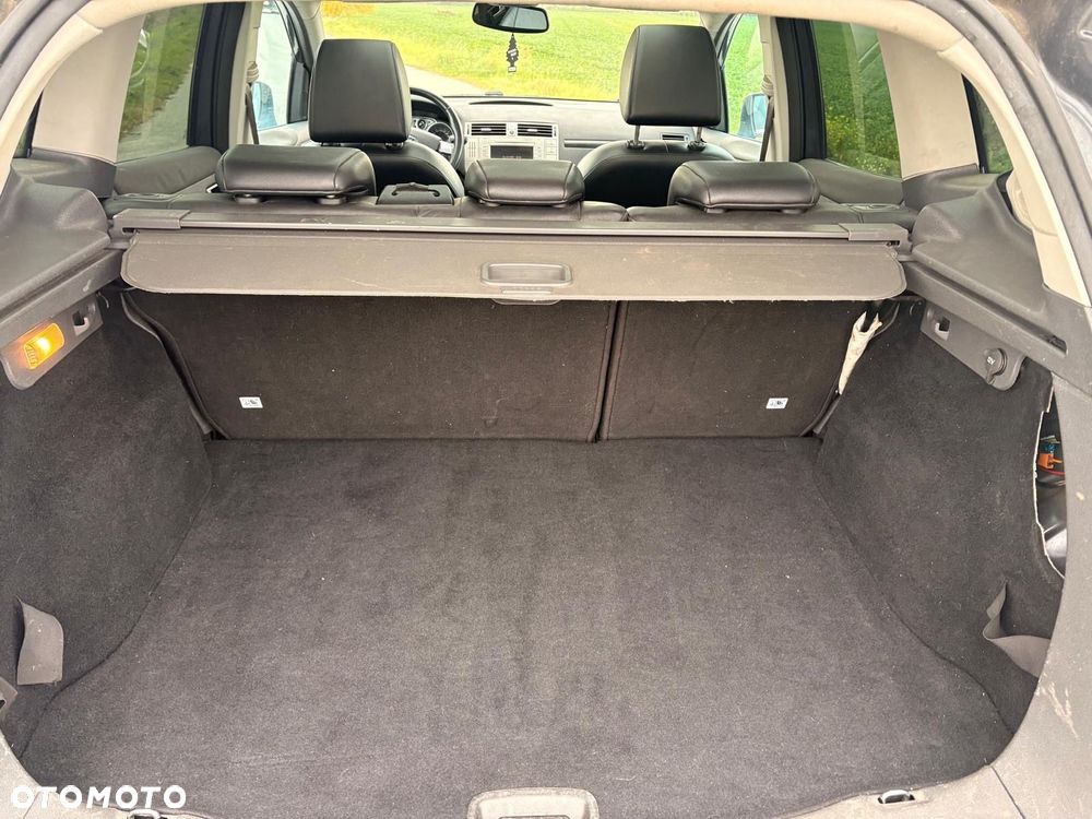 Ford Kuga - 18
