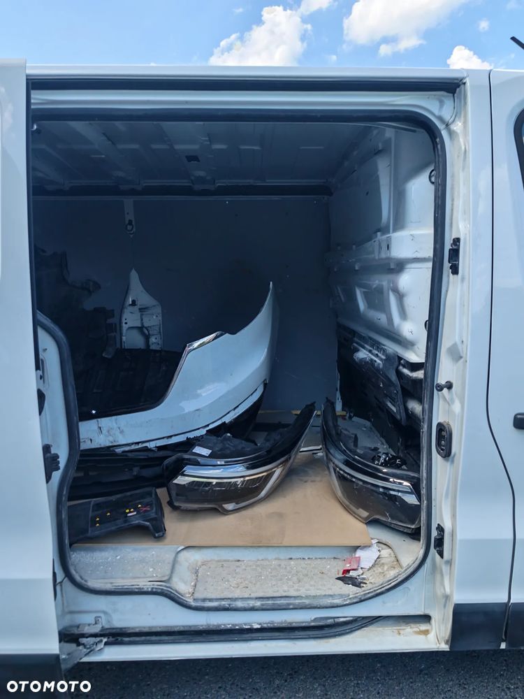 Renault TRAFIC - 13