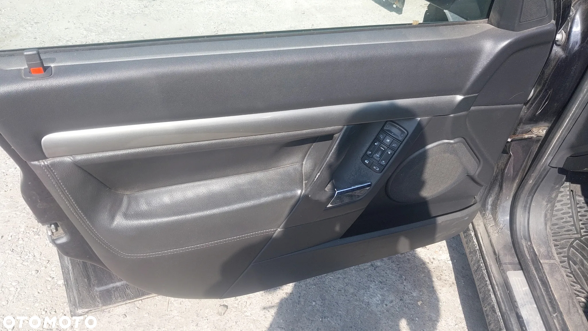 Fotele fotel kanapa boczki podłokietnik półskóra Opel Vectra C GTS - 3