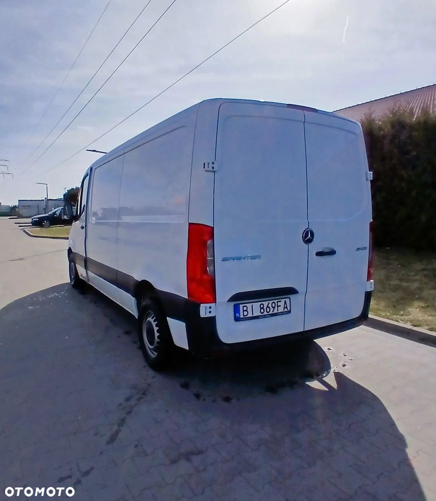 Mercedes-Benz Sprinter - 5