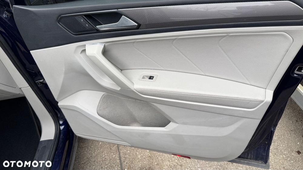 Volkswagen Tiguan Allspace 2.0 TSI 4Mot Life DSG 7os - 20