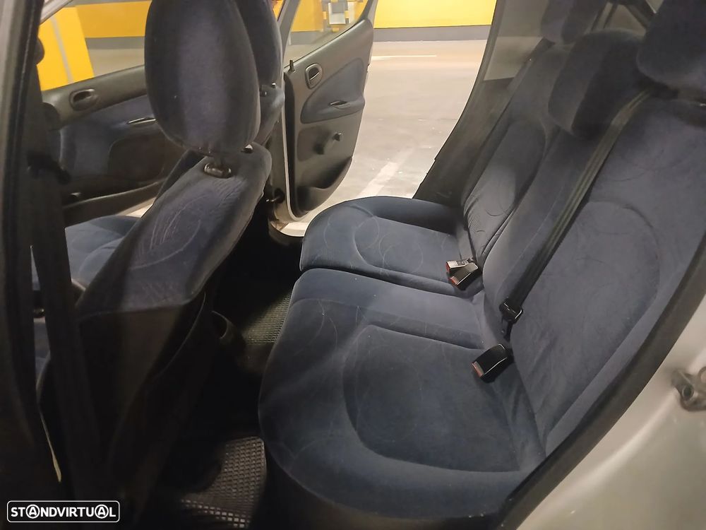 Peugeot 206 - 6