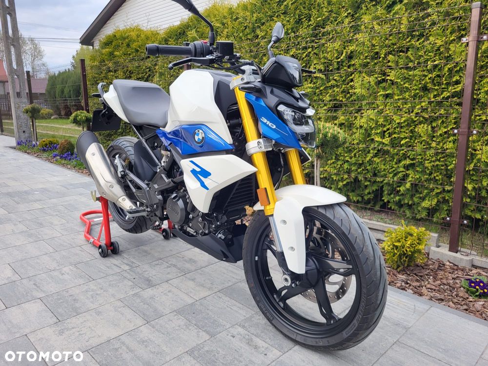 BMW G - 10
