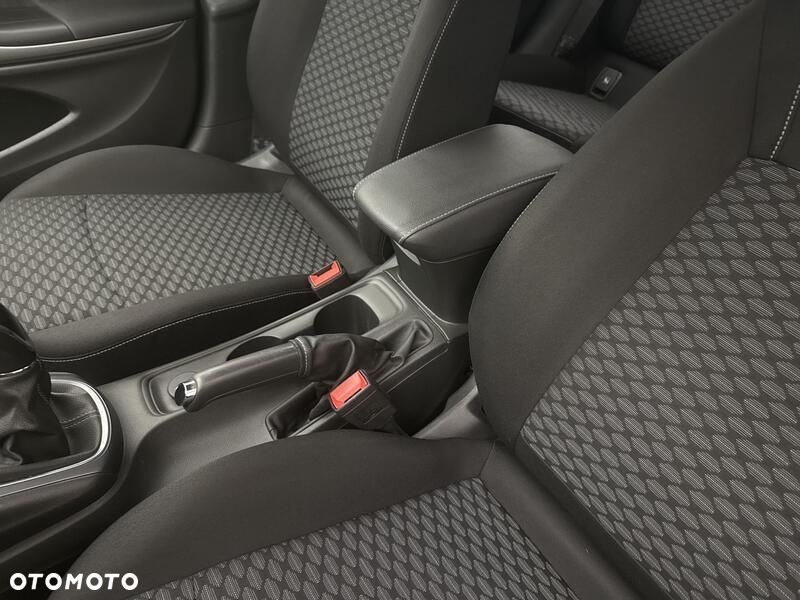 Opel Astra 1.4 T GPF Enjoy S&S - 20